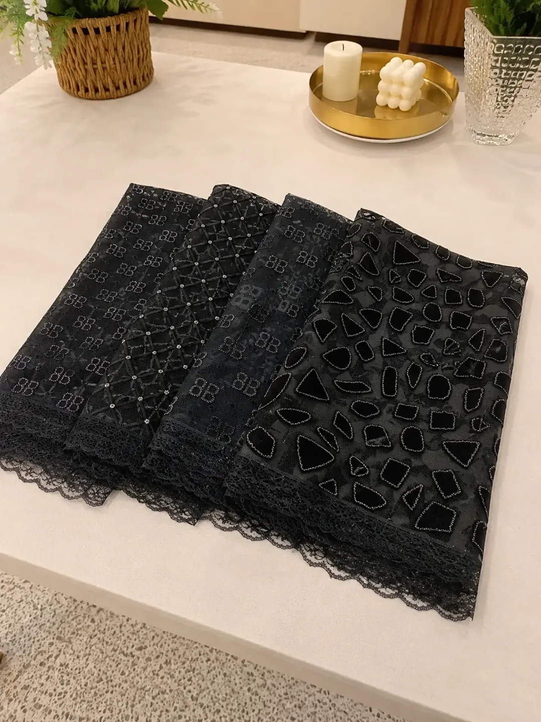 مینی اسکارف نقره کوب لبه دانتل